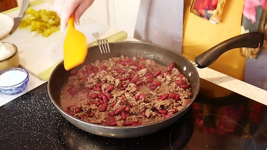 PICKLE TACOS-Cooking Crazy Style With Molly B-episode 2