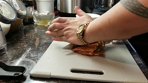 Cooking EZ With Pheezy - Crispy Face Grilled Cheese