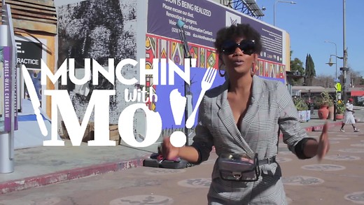 Munching with Mo - Mo Visits The Patio Grill In Hollywood
