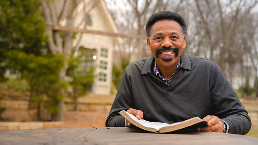 The Authority of Binding and Loosing - Sermon by Tony Evans